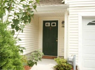180 Summit St, Norwich, CT 06360