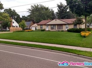 1956 Hazelwood St N, Maplewood, MN 55109