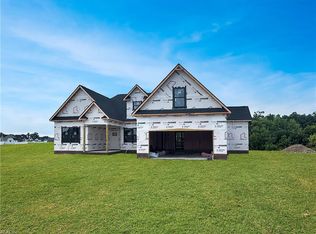 101 Yawl St, Elizabeth City, NC 27909