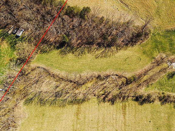 4th image of 350 N Vfw Rd