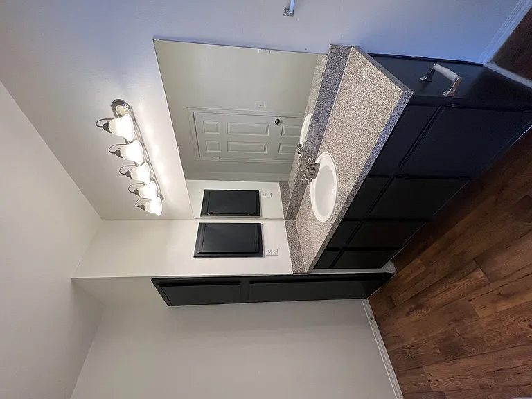 Wesley St. James Apartments at Sandy Springs — Photo 133