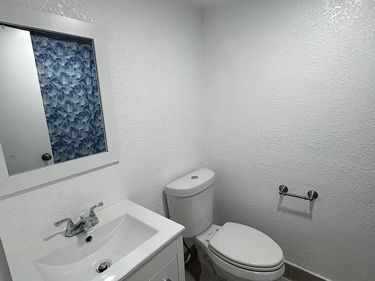 2070 Braman Ave #11 — Photo 8