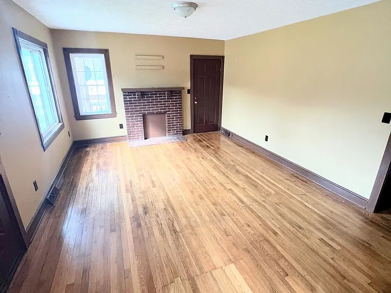 710 Jeter St — Photo 3