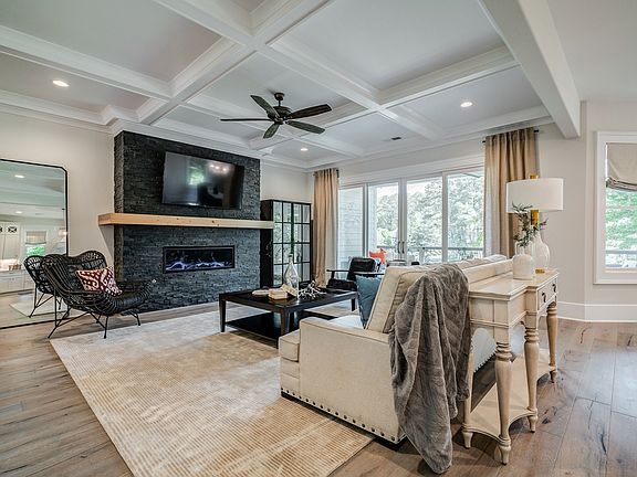 5th image of 1111 Polo Cir #Tnrp40