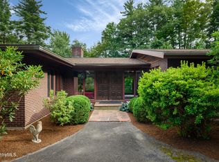 116 Buxton Hill Rd, Williamstown, MA 01267