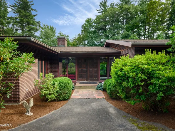 116 Buxton Hill Rd, Williamstown, MA 01267
