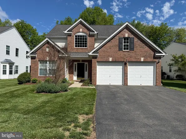 54 Lexington Dr, Pennington, NJ 08534