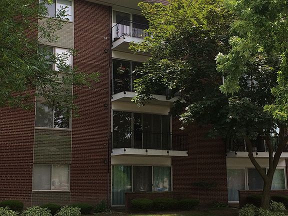 2nd image of 1030 S Fernandez Ave APT 4B