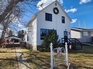 4914 E 48th St, Killam, AB T0B 2L0