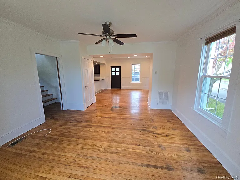 145 W Main St — Photo 7