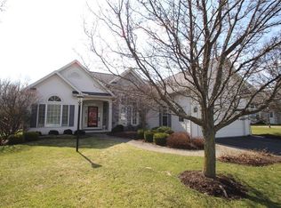 15 New London Rd, Pittsford, NY 14534