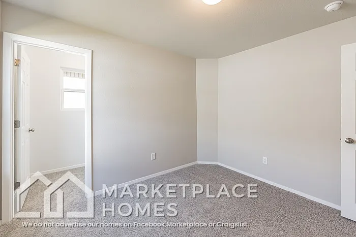 981 E Starling St — Photo 23
