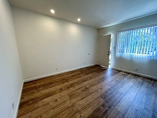 1 bed, 650 sqft, $2,300 — Photo 4