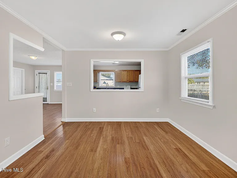 5201 Lord Tennyson Dr — Photo 10