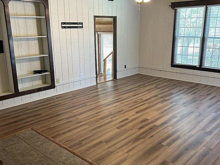 17835 Oakdale Rd — Photo 14
