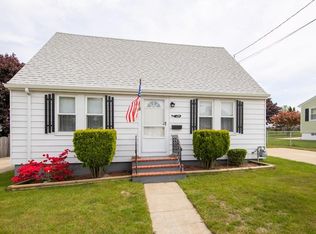 24 Norman St, New Bedford, MA 02744