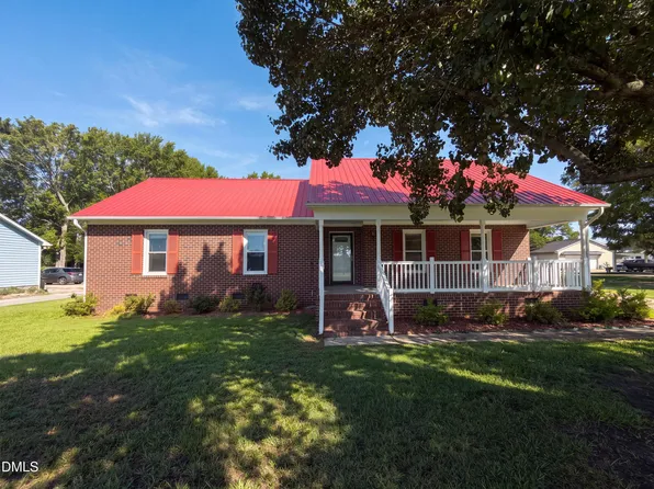3043 Tom Geddie Rd, Eastover, NC 28312