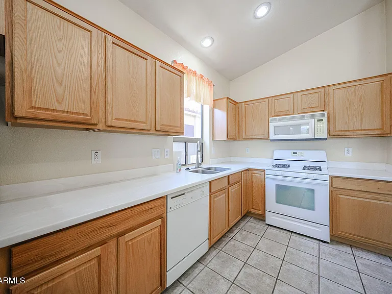 18100 N Coconino Dr — Photo 13