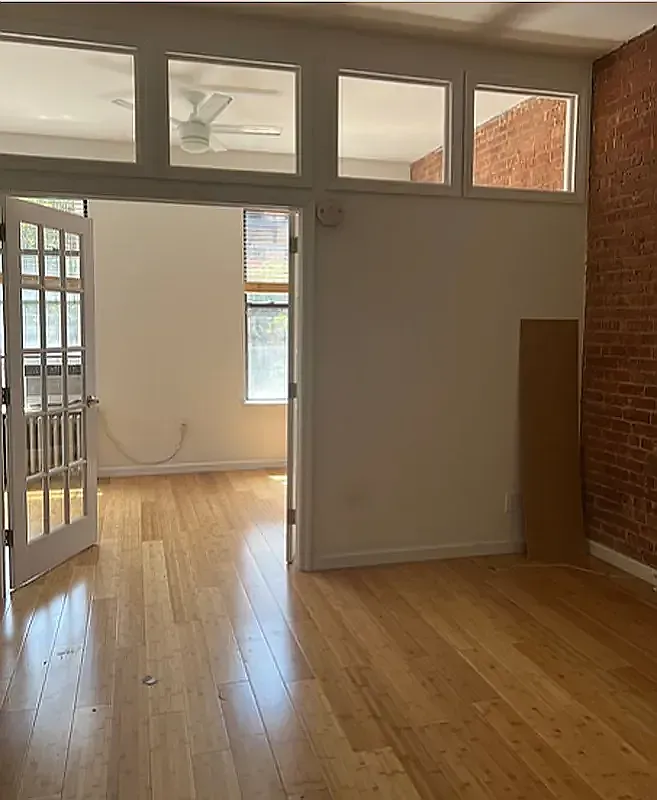 Building Photo - 31 Carmine St #5