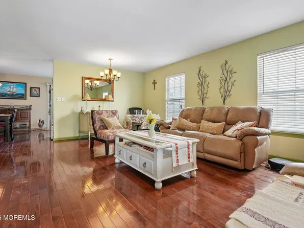 228-2 N 5th Avenue #2, Long Branch, NJ 07740