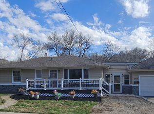 2712 10th St, Sioux City, IA 51105