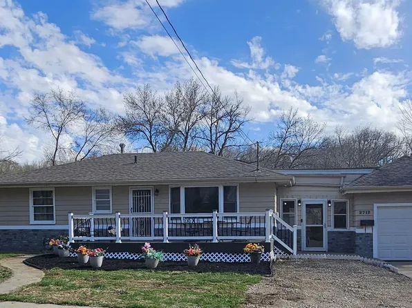 2712 10th St, Sioux City, IA 51105