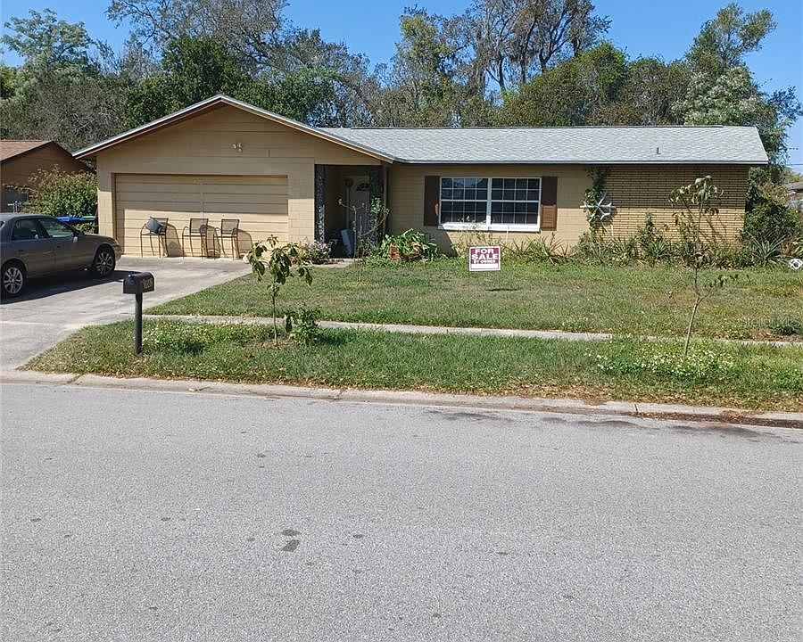 1st image of 3082 Bluebrook Dr