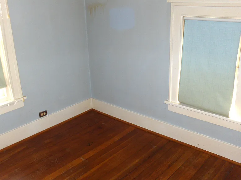 927 Forest Ave — Photo 7