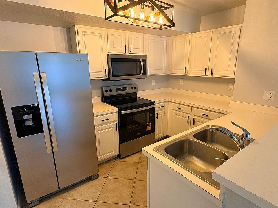 4109 Residence Dr #506