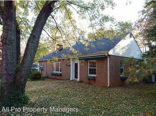 1605 Cambridge Cir, Charlottesville, VA 22903