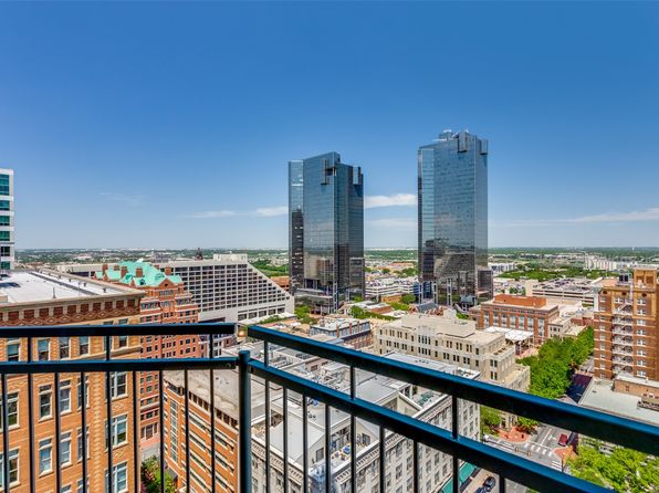 500 Throckmorton St APT 1702, Fort Worth, TX 76102