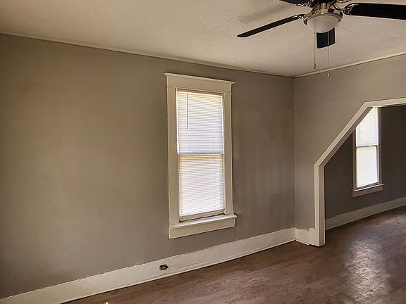 2564 Pershing Ave 13_02282023