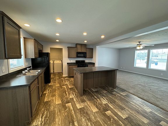 3rd image of 3355 Creekside Blvd #210