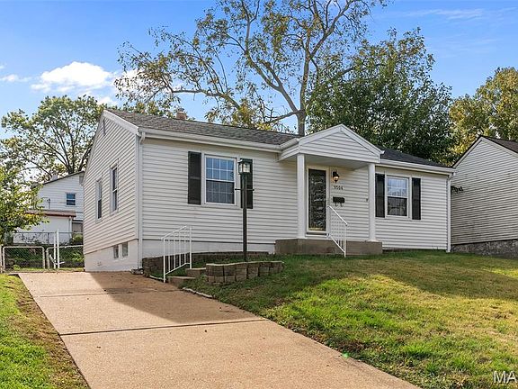 2nd image of 9504 Cloverhurst Dr