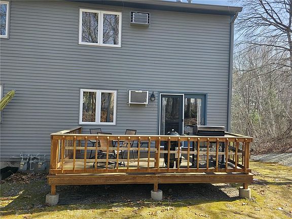3rd image of 31 Primrose Ln Unit D