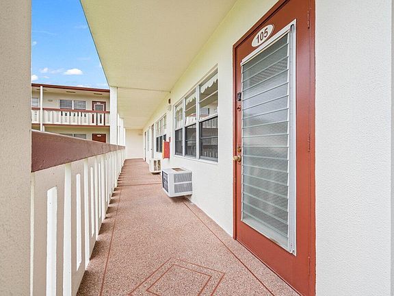 3rd image of 105 BRIGHTON C