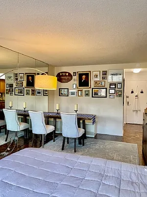 Rented by City Connections Realty | media 3