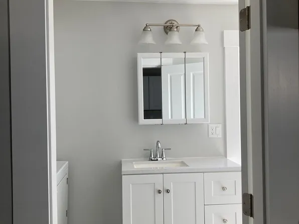 1 Beaver St, Concord, NH 03301