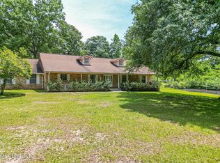 19226 Carson Rd, Biloxi, MS 39532