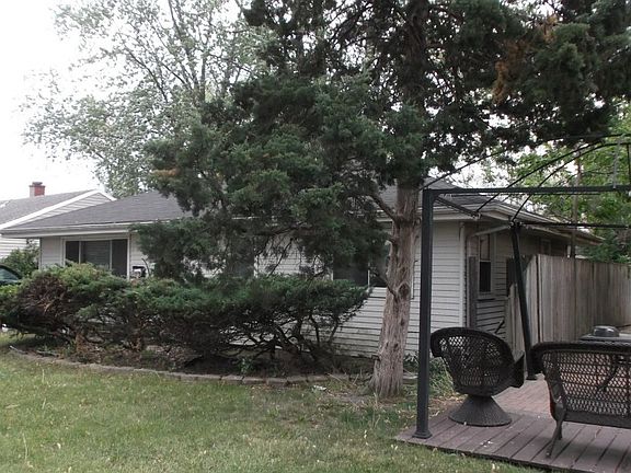 2nd image of 2105 Western Ave