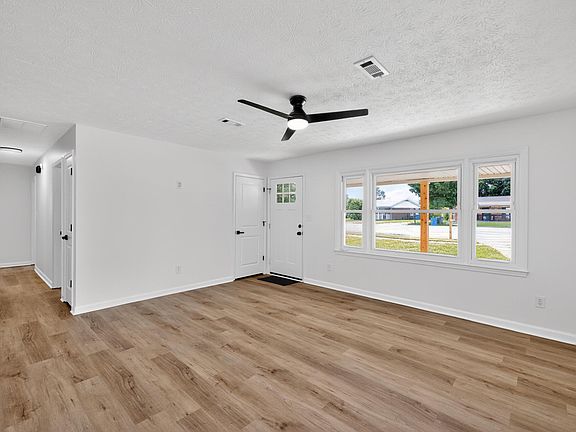 5th image of 1296 Dorchester Dr