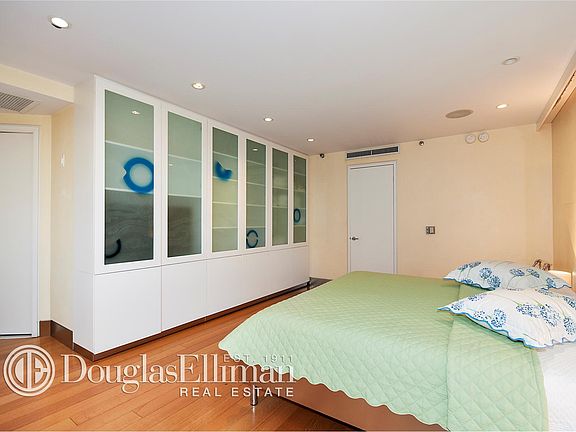 5th image of 160 Central Park S #2605