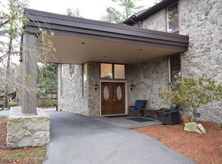 1901 Bellmeade Dr, Altoona, PA 16602
