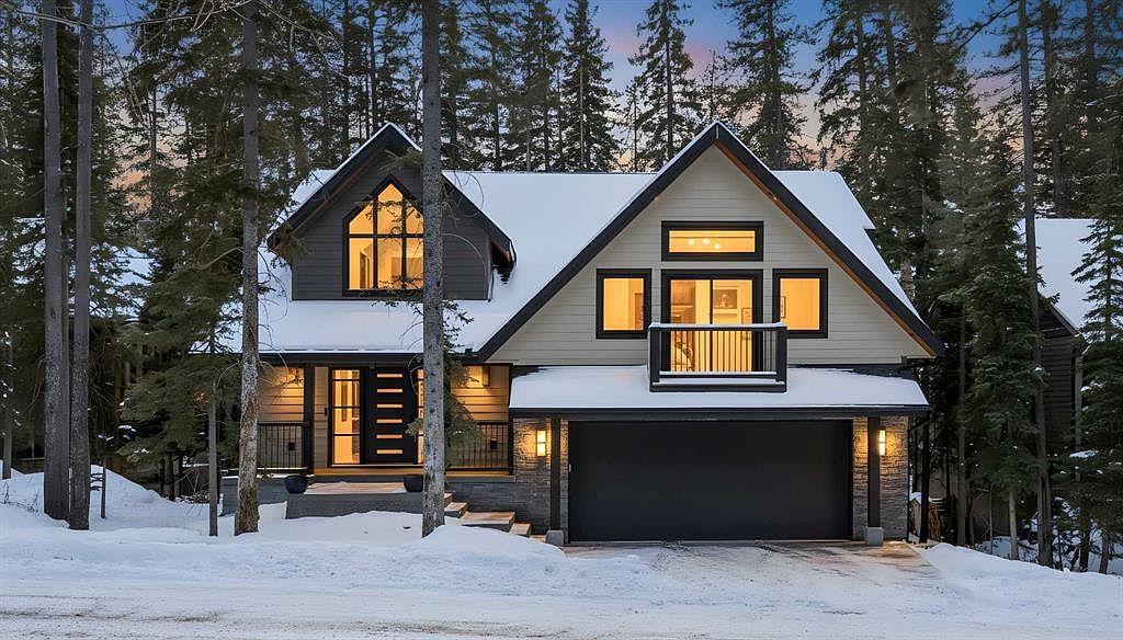 117 NW Silvertip Rdg