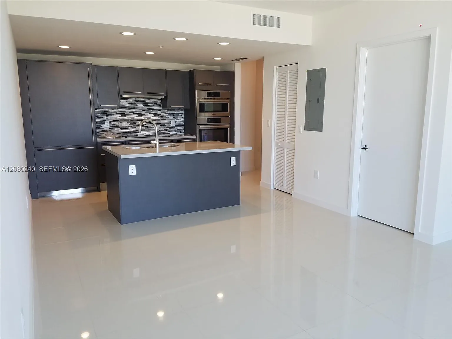 Midtown Doral Condo 4 — Photo 3