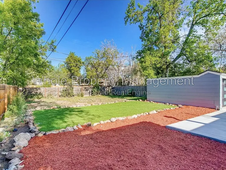 1840 S Adams St — Photo 23
