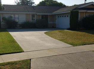 11721 Reagan St, Los Alamitos, CA 90720
