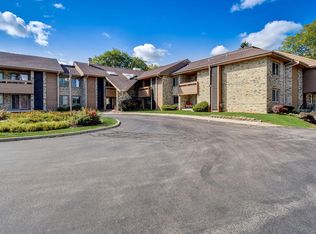 2101 W Good Hope Rd UNIT 210, Glendale, WI 53209