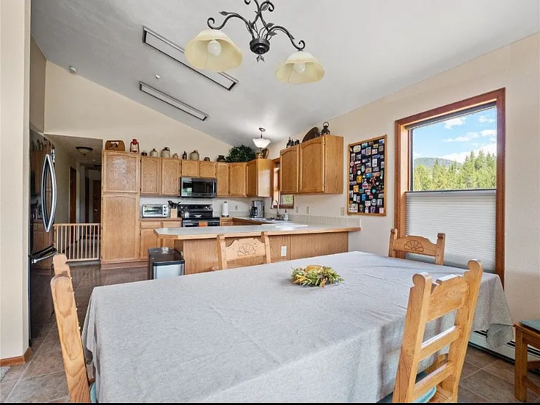 256 Lake View Cir E — Photo 5