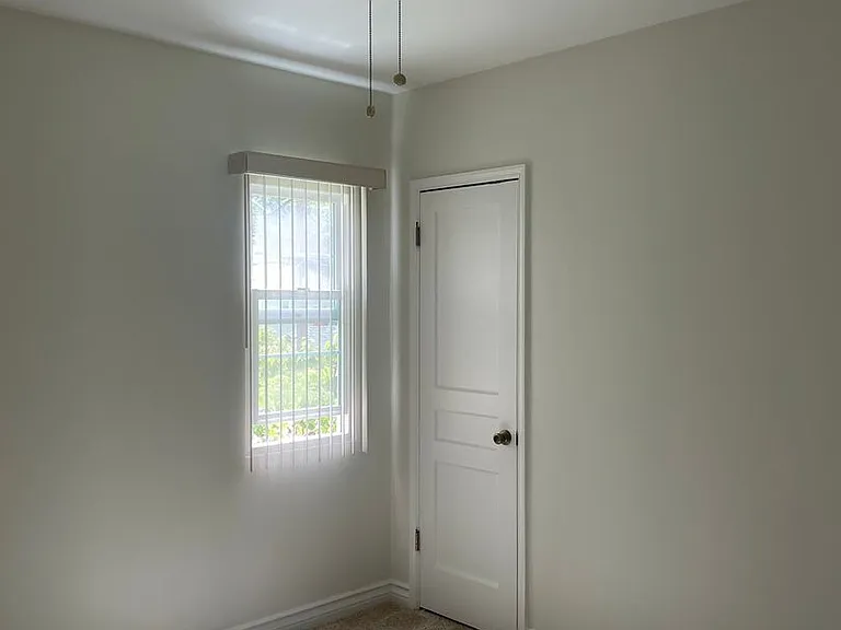 148 N Pass Ave #150 — Photo 11